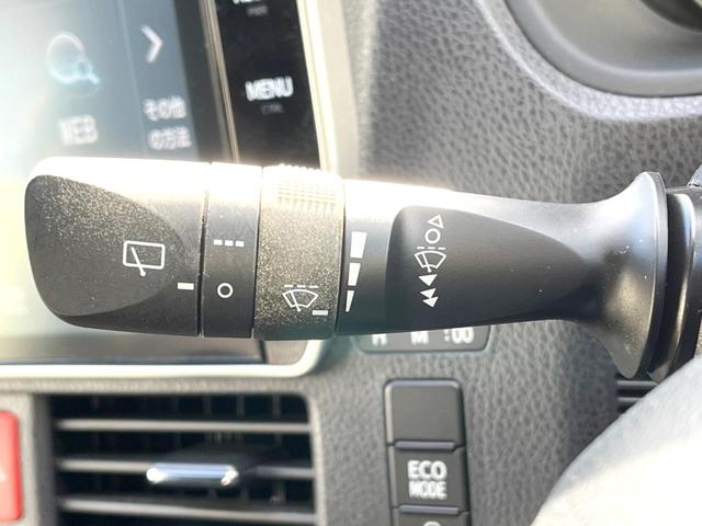 ヴォクシー ＺＳ　７人乗り　純正１０インチナビ　バックカメラ　電動スライドドア　衝突被害軽減システム　スマートキー　ＬＥＤヘッドライト　ＥＴＣ　クルコン　純正１６インチＡＷ　オートハイビーム　オートライト　１オーナー（44枚目）