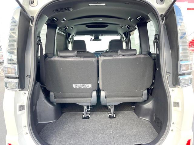 ヴォクシー ＺＳ　７人乗り　純正１０インチナビ　バックカメラ　電動スライドドア　衝突被害軽減システム　スマートキー　ＬＥＤヘッドライト　ＥＴＣ　クルコン　純正１６インチＡＷ　オートハイビーム　オートライト　１オーナー（47枚目）