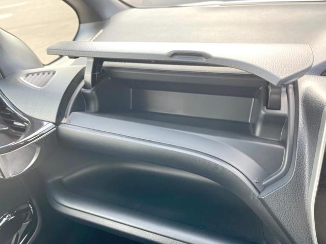 ヴォクシー ＺＳ　７人乗り　純正１０インチナビ　バックカメラ　電動スライドドア　衝突被害軽減システム　スマートキー　ＬＥＤヘッドライト　ＥＴＣ　クルコン　純正１６インチＡＷ　オートハイビーム　オートライト　１オーナー（51枚目）