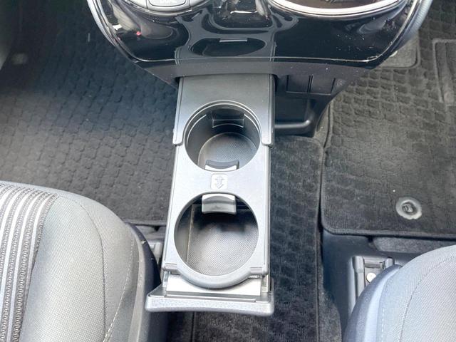 ヴォクシー ＺＳ　７人乗り　純正１０インチナビ　バックカメラ　電動スライドドア　衝突被害軽減システム　スマートキー　ＬＥＤヘッドライト　ＥＴＣ　クルコン　純正１６インチＡＷ　オートハイビーム　オートライト　１オーナー（54枚目）