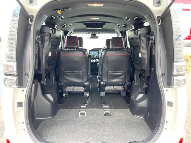 ヴォクシー ＺＳ　両側電動ドア　純正ＳＤナビ　後席モニター　バックカメラ　衝突被害軽減システム　禁煙車　ドラレコ　スマートキー　ＬＥＤヘッド　ビルトインＥＴＣ　クルコン　純正１６インチアルミ　オートハイビーム（11枚目）