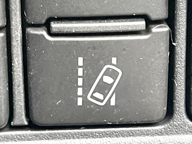 ヴォクシー ＺＳ　両側電動ドア　純正ＳＤナビ　後席モニター　バックカメラ　衝突被害軽減システム　禁煙車　ドラレコ　スマートキー　ＬＥＤヘッド　ビルトインＥＴＣ　クルコン　純正１６インチアルミ　オートハイビーム（31枚目）