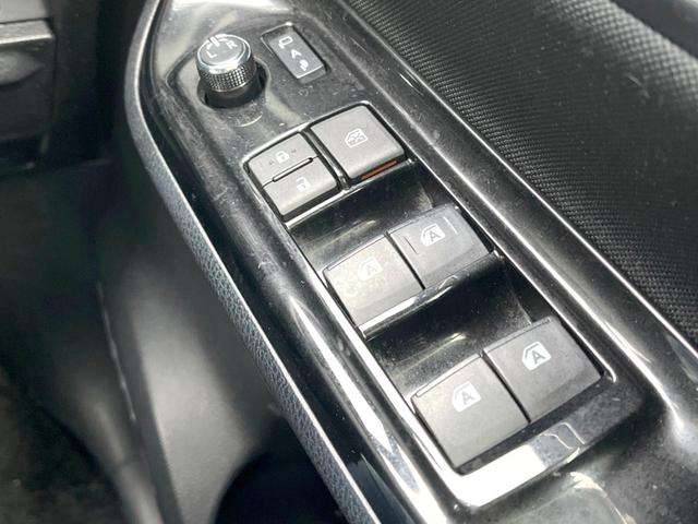 ヴォクシー ＺＳ　両側電動ドア　純正ＳＤナビ　後席モニター　バックカメラ　衝突被害軽減システム　禁煙車　ドラレコ　スマートキー　ＬＥＤヘッド　ビルトインＥＴＣ　クルコン　純正１６インチアルミ　オートハイビーム（49枚目）