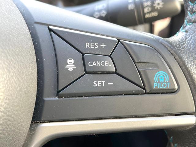 セレナ ライダー　Ｖセレクション　ブラックレザー　両側電動スライド　純正９インチナビ　後席モニター　全周囲カメラ　衝突軽減装置　プロパイロット　禁煙車　２トーンカラー　本革シート　コーナーセンサー　スマートキー　ＬＥＤ　ＥＴＣ　デジタルインナーミラー（48枚目）