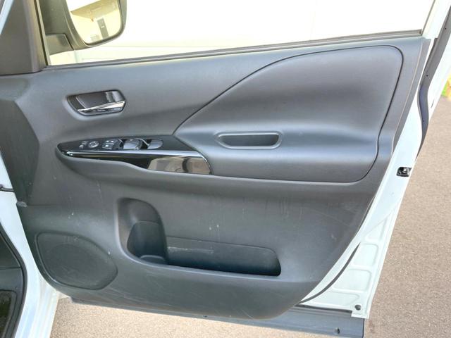 セレナ ライダー　Ｖセレクション　ブラックレザー　両側電動スライド　純正９インチナビ　後席モニター　全周囲カメラ　衝突軽減装置　プロパイロット　禁煙車　２トーンカラー　本革シート　コーナーセンサー　スマートキー　ＬＥＤ　ＥＴＣ　デジタルインナーミラー（68枚目）