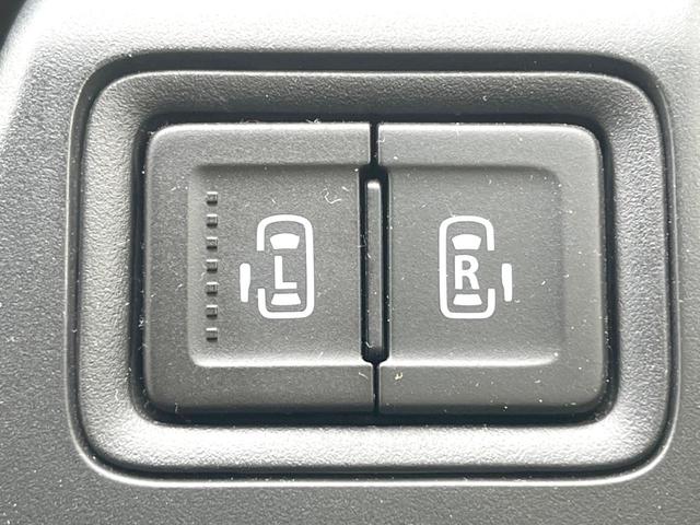 ソリオ ＧＸ２　８インチナビ　両側電動スライドドア　衝突被害軽減システム　レーダークルーズ　禁煙車　シートヒーター　スマートキー　ＬＥＤヘッドライト　ＥＴＣ　車線逸脱警報　オートライト　オートエアコン（4枚目）