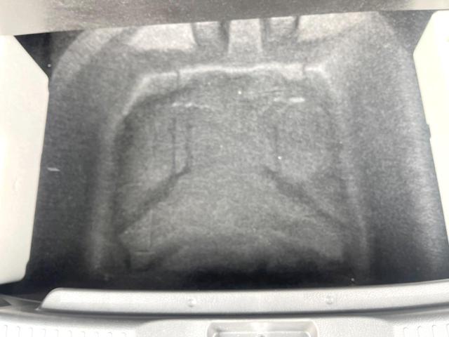 ソリオ ＧＸ２　８インチナビ　両側電動スライドドア　衝突被害軽減システム　レーダークルーズ　禁煙車　シートヒーター　スマートキー　ＬＥＤヘッドライト　ＥＴＣ　車線逸脱警報　オートライト　オートエアコン（52枚目）