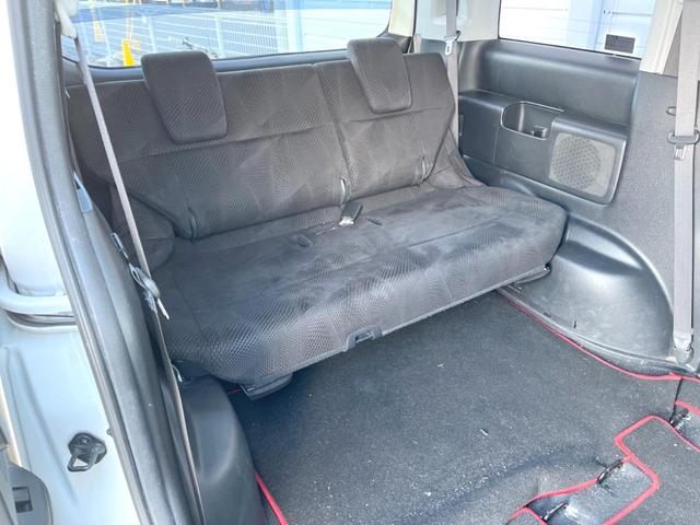 ステップワゴンスパーダ Ｚ　純正ナビ　バックカメラ　両側電動スライドドア　禁煙車　ＨＩＤヘッドライト　ＥＴＣ　純正１６インチＡＷ　オートライト　オートエアコン　ＣＤ／ＤＶＤ再生　地デジ　ＨＩＤフォグ（10枚目）