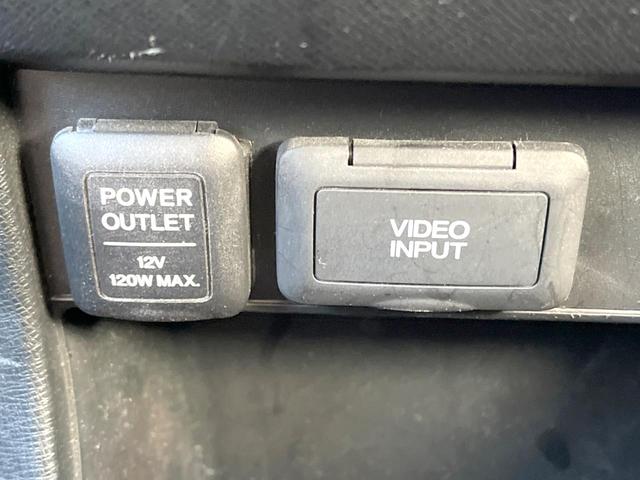 ステップワゴンスパーダ Ｚ　純正ナビ　バックカメラ　両側電動スライドドア　禁煙車　ＨＩＤヘッドライト　ＥＴＣ　純正１６インチＡＷ　オートライト　オートエアコン　ＣＤ／ＤＶＤ再生　地デジ　ＨＩＤフォグ（30枚目）