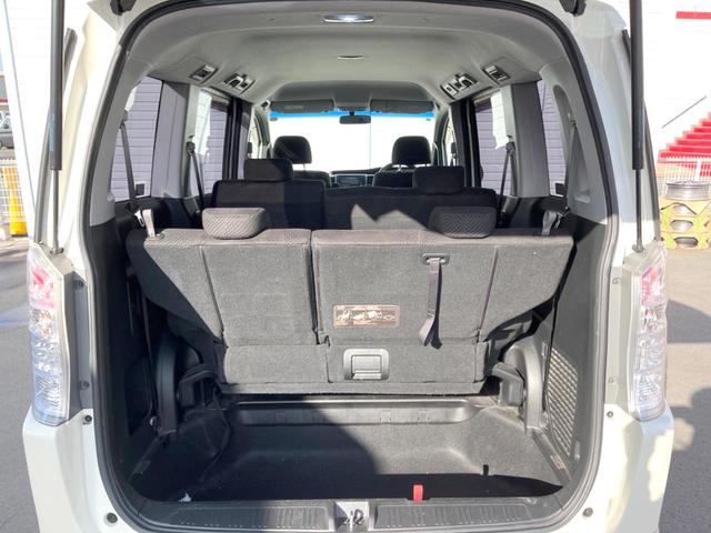 ステップワゴンスパーダ Ｚ　純正ナビ　バックカメラ　両側電動スライドドア　禁煙車　ＨＩＤヘッドライト　ＥＴＣ　純正１６インチＡＷ　オートライト　オートエアコン　ＣＤ／ＤＶＤ再生　地デジ　ＨＩＤフォグ（49枚目）