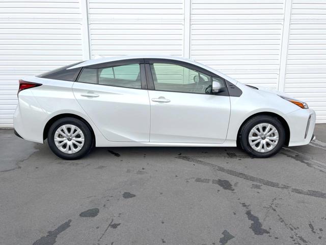 プリウス SセーフティプラスII 後期 純正ディスプレイオーディオ バックカメラ 衝突被害軽減システム レーダークルーズ 禁煙車 ドラレコ コーナーセンサー スマートキー LEDヘッド ビルトインETC 純正15インチアルミ フルセグ(18枚目)