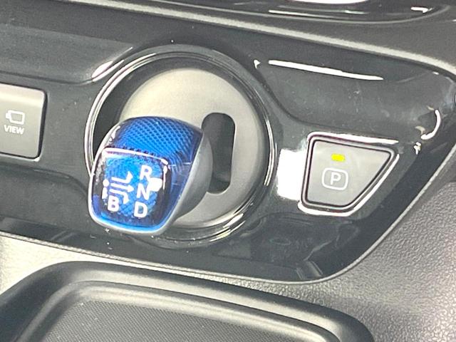 プリウス SセーフティプラスII 後期 純正ディスプレイオーディオ バックカメラ 衝突被害軽減システム レーダークルーズ 禁煙車 ドラレコ コーナーセンサー スマートキー LEDヘッド ビルトインETC 純正15インチアルミ フルセグ(24枚目)