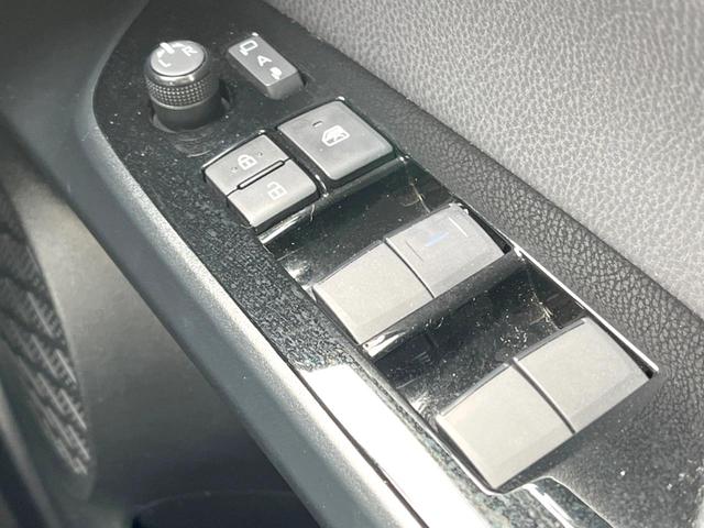 プリウス SセーフティプラスII 後期 純正ディスプレイオーディオ バックカメラ 衝突被害軽減システム レーダークルーズ 禁煙車 ドラレコ コーナーセンサー スマートキー LEDヘッド ビルトインETC 純正15インチアルミ フルセグ(46枚目)