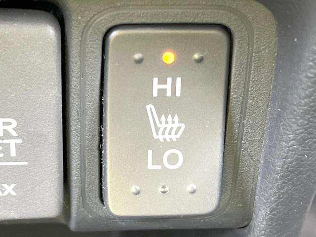 Ｎ－ＢＯＸカスタム ２トーンカラースタイル　ＧターボＳＳパッケージ　純正８インチナビ　両側電動ドア　バックカメラ　衝突被害軽減システム　禁煙車　２トーンカラー　ハーフレザーシート　スマートキー　ＬＥＤヘッドライト　ＥＴＣ　クルコン　純正１５インチアルミ（6枚目）