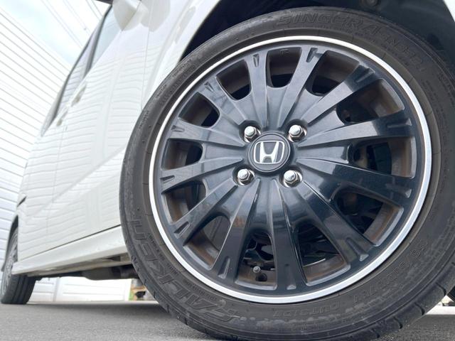 Ｎ－ＢＯＸカスタム ２トーンカラースタイル　ＧターボＳＳパッケージ　純正８インチナビ　両側電動ドア　バックカメラ　衝突被害軽減システム　禁煙車　２トーンカラー　ハーフレザーシート　スマートキー　ＬＥＤヘッドライト　ＥＴＣ　クルコン　純正１５インチアルミ（14枚目）