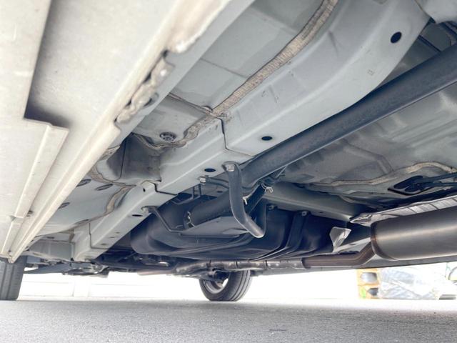 Ｎ－ＢＯＸカスタム ２トーンカラースタイル　ＧターボＳＳパッケージ　純正８インチナビ　両側電動ドア　バックカメラ　衝突被害軽減システム　禁煙車　２トーンカラー　ハーフレザーシート　スマートキー　ＬＥＤヘッドライト　ＥＴＣ　クルコン　純正１５インチアルミ（21枚目）