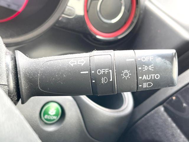 Ｎ－ＢＯＸカスタム ２トーンカラースタイル　ＧターボＳＳパッケージ　純正８インチナビ　両側電動ドア　バックカメラ　衝突被害軽減システム　禁煙車　２トーンカラー　ハーフレザーシート　スマートキー　ＬＥＤヘッドライト　ＥＴＣ　クルコン　純正１５インチアルミ（43枚目）