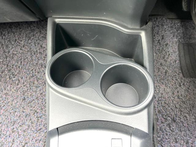 アクア Ｓ　純正ナビ　バックカメラ　衝突被害軽減システム　禁煙車　スマートキー　ＥＴＣ　オートハイビーム　車線逸脱警報　オートライト　オートエアコン　Ｂｌｕｅｔｏｏｔｈ　ＣＤ　地デジ（52枚目）