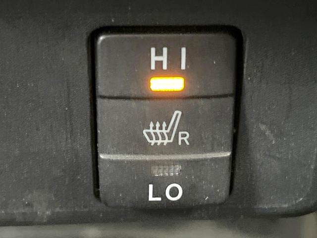 シエンタ ハイブリッドＧ　クエロ　７人乗り　純正ナビ　バックカメラ　後席モニター　両側電動スライドドア　衝突被害軽減システム　禁煙車　ハーフレザーシート　シートヒーター　スマートキー　ＬＥＤヘッドライト　オートハイビーム　車線逸脱警報（32枚目）