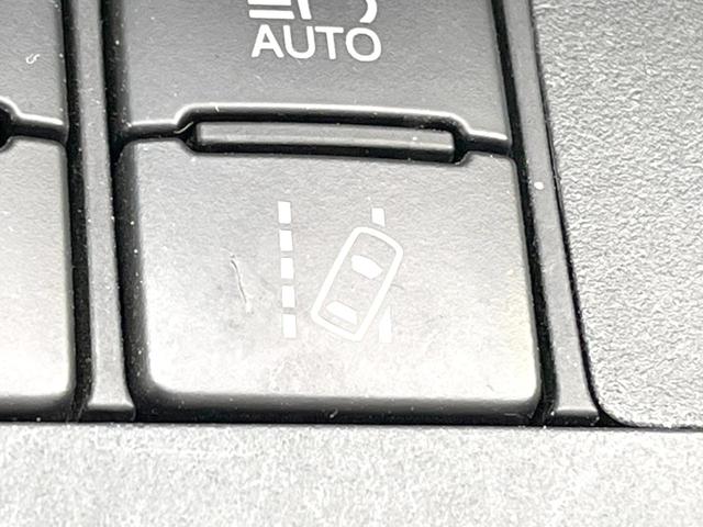 シエンタ ハイブリッドＧ　クエロ　７人乗り　純正ナビ　バックカメラ　後席モニター　両側電動スライドドア　衝突被害軽減システム　禁煙車　ハーフレザーシート　シートヒーター　スマートキー　ＬＥＤヘッドライト　オートハイビーム　車線逸脱警報（34枚目）