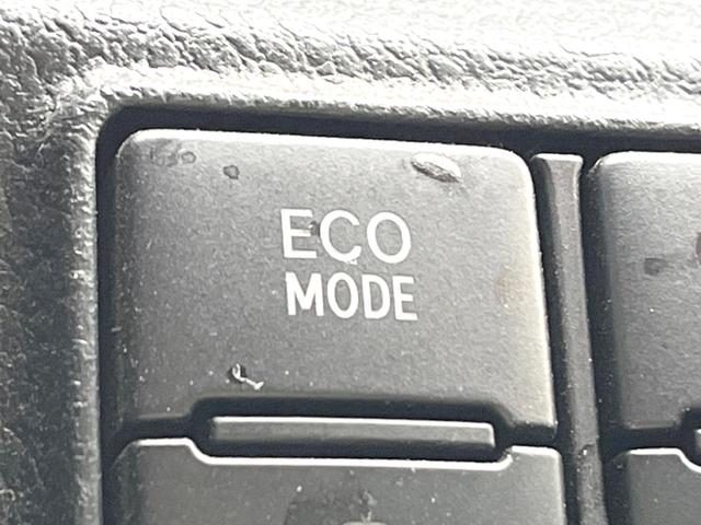 シエンタ ハイブリッドＧ　クエロ　７人乗り　純正ナビ　バックカメラ　後席モニター　両側電動スライドドア　衝突被害軽減システム　禁煙車　ハーフレザーシート　シートヒーター　スマートキー　ＬＥＤヘッドライト　オートハイビーム　車線逸脱警報（40枚目）