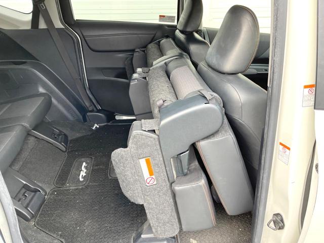 シエンタ ハイブリッドＧ　クエロ　７人乗り　純正ナビ　バックカメラ　後席モニター　両側電動スライドドア　衝突被害軽減システム　禁煙車　ハーフレザーシート　シートヒーター　スマートキー　ＬＥＤヘッドライト　オートハイビーム　車線逸脱警報（48枚目）