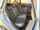後部座席も気になるようなキズ・汚れやへたり等、大きなダメージはなく、良好な状態です。