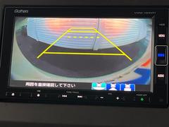 【バックカメラ】駐車時に後方がリアルタイム映像で確認できます。大型商業施設や立体駐車場での駐車時や、夜間のバック時に大活躍！運転スキルに関わらず、今や必須となった装備のひとつです！ 4