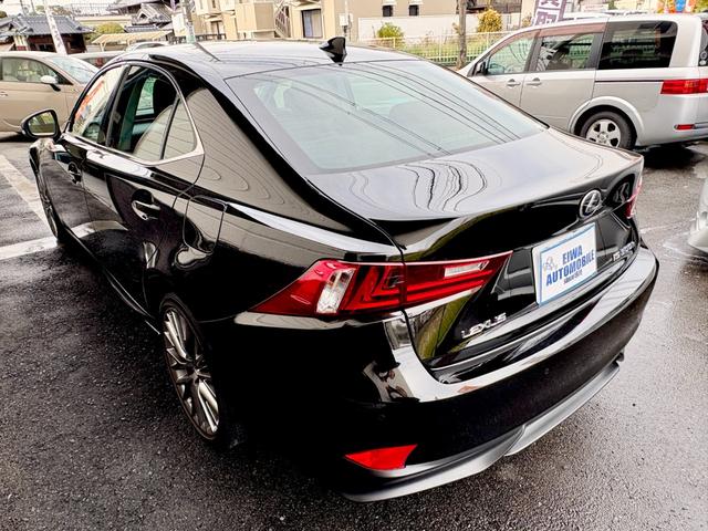 ＩＳ ＩＳ３００ｈ　バージョンＬ　純正ナビ　フルセグＴＶ　Ｂカメラ　サンルーフ　レザーシート　シートヒーター　シートエアコン　クルコン　ドラレコ　ＥＴＣ　禁煙車　自社買取車（13枚目）