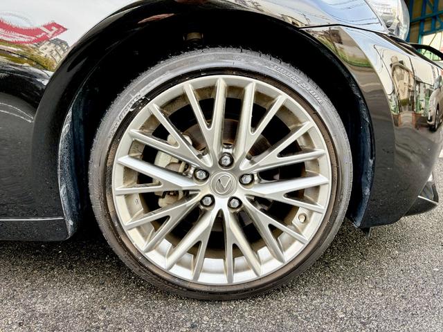 ＩＳ ＩＳ３００ｈ　バージョンＬ　純正ナビ　フルセグＴＶ　Ｂカメラ　サンルーフ　レザーシート　シートヒーター　シートエアコン　クルコン　ドラレコ　ＥＴＣ　禁煙車　自社買取車（15枚目）