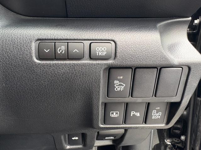 ＩＳ ＩＳ３００ｈ　バージョンＬ　純正ナビ　フルセグＴＶ　Ｂカメラ　サンルーフ　レザーシート　シートヒーター　シートエアコン　クルコン　ドラレコ　ＥＴＣ　禁煙車　自社買取車（34枚目）