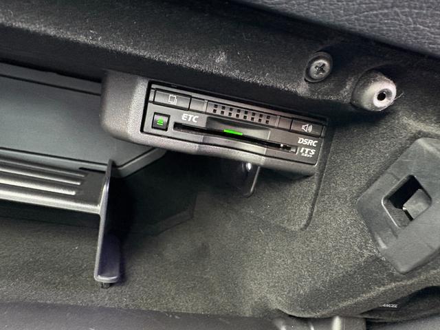 ＩＳ ＩＳ３００ｈ　バージョンＬ　純正ナビ　フルセグＴＶ　Ｂカメラ　サンルーフ　レザーシート　シートヒーター　シートエアコン　クルコン　ドラレコ　ＥＴＣ　禁煙車　自社買取車（35枚目）