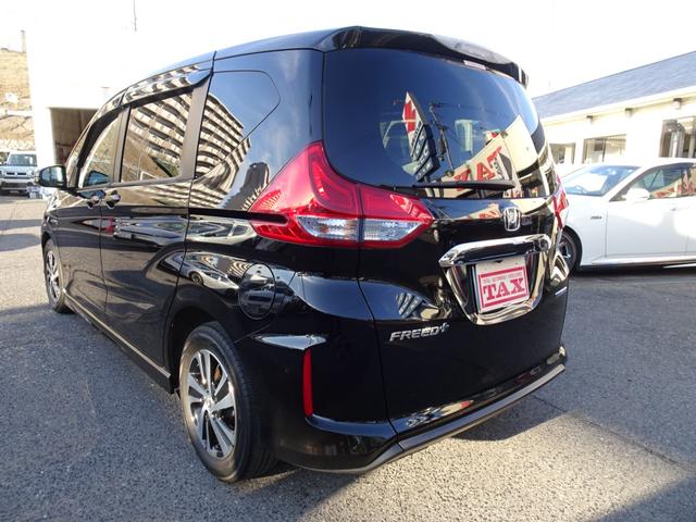 フリード＋ハイブリッド ハイブリッドＥＸ　純正ナビ　フルセグＴＶ　Ｂｌｕｅｔｏｏｔｈ　バックカメラ　オートクルーズ　ドラレコ　ＥＴＣ　後席モニター　両側パワースライド（7枚目）
