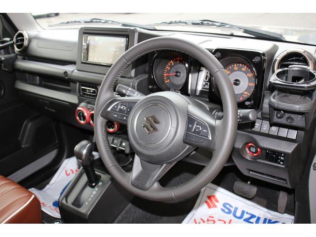 ジムニー ＸＣ　４ＷＤ　モニター付オーディオ　ドラレコ　ルーフキャリア　ドライブレコーダー　バックカメラ　オートライト　プッシュスタート　シートヒーター　オートエアコン　４ＷＤ　衝突被害軽減システム　横滑り防止機能　盗難防止システム（8枚目）