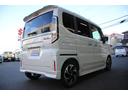 カスタム HYBRID XSターボ 全方位ナビ 当社試乗車 バックカメラ オートライト スライドドア 純正ナビ プッシュスタート シートヒーター オートエアコン スズキセーフティーサポート アイドリングストップ 横滑り防止機能 盗難防止システム(24枚目)