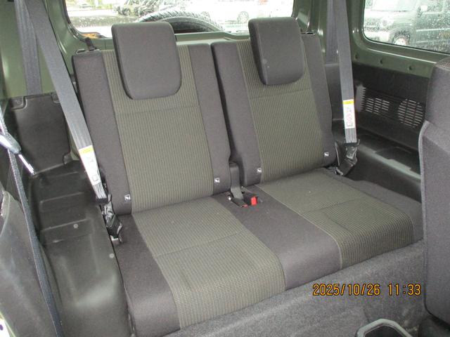 ジムニー ＸＣ　　４ＷＤ　純正ナビ　バックカメラ　ＥＴＣ　バックカメラ　オートライト　純正ナビ　プッシュスタート　シートヒーター　オートエアコン　衝突被害軽減システム　４ＷＤ　横滑り防止機能　盗難防止システム（7枚目）