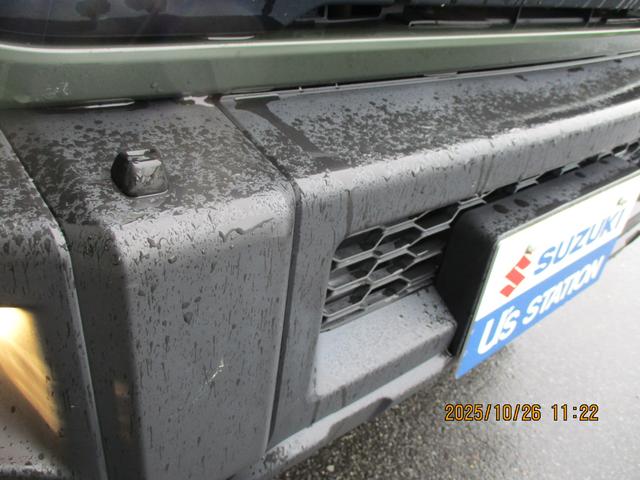 ジムニー ＸＣ　　４ＷＤ　純正ナビ　バックカメラ　ＥＴＣ　バックカメラ　オートライト　純正ナビ　プッシュスタート　シートヒーター　オートエアコン　衝突被害軽減システム　４ＷＤ　横滑り防止機能　盗難防止システム（30枚目）