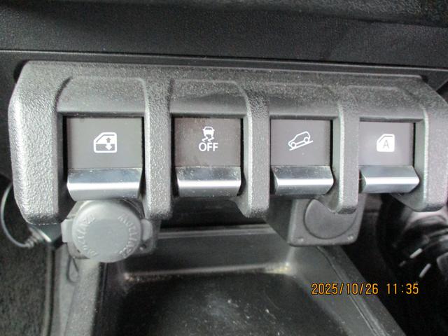 ジムニー ＸＣ　　４ＷＤ　純正ナビ　バックカメラ　ＥＴＣ　バックカメラ　オートライト　純正ナビ　プッシュスタート　シートヒーター　オートエアコン　衝突被害軽減システム　４ＷＤ　横滑り防止機能　盗難防止システム（52枚目）