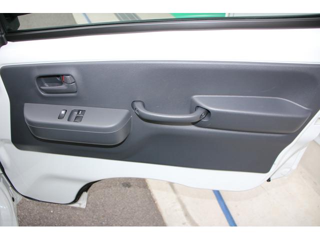 キャリイトラック KCエアコン・パワステ農繁 7型 5MT 4WD デフロック オートライト 衝突被害軽減システム 4WD アイドリングストップ 横滑り防止機能 衝突安全ボディ(42枚目)