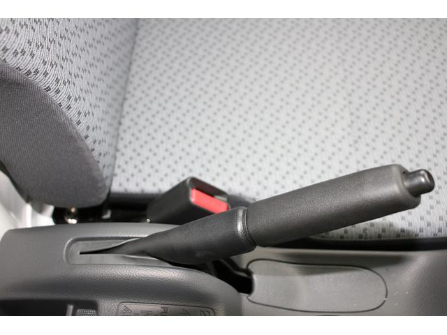 キャリイトラック KCエアコン・パワステ農繁 7型 5MT 4WD デフロック オートライト 衝突被害軽減システム 4WD アイドリングストップ 横滑り防止機能 衝突安全ボディ(50枚目)