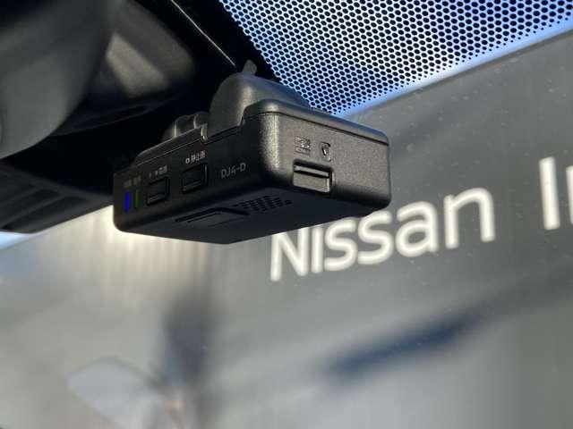 ノート Ｘ　認定中古車保証走行距離無制限１年保証　全周囲カメラ　前後ドラレコ　スマートルームミラー　ナビ　ＥＴＣ　スマートキー　衝突被害軽減装置　踏み間違い防止アシスト　ＬＥＤヘッドライト（7枚目）