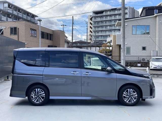 セレナ ２．０　ハイウェイスターＶ　雹害車両　実車確認必須　全周囲カメラ　両（7枚目）
