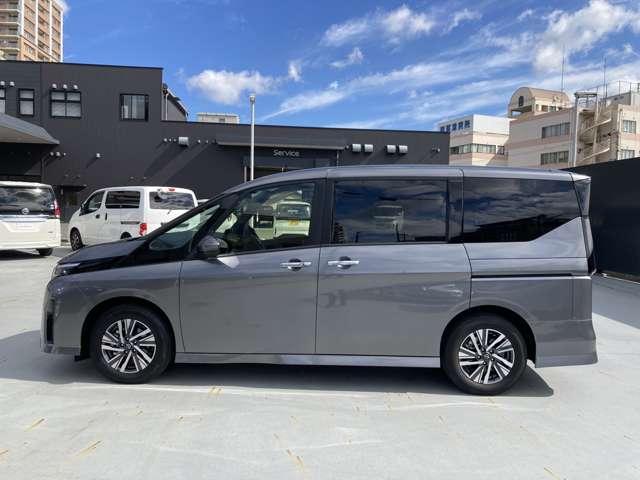 セレナ ２．０　ハイウェイスターＶ　雹害車両　実車確認必須　全周囲カメラ　両（8枚目）