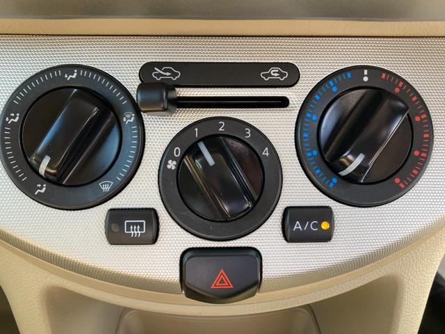 ノート 15X ワイド保証ライト距離無制限3ヶ月保証 HDDナビ バックカメラ ETC スマートキー 車検整備渡し 当社下取車 スペアタイヤ 工具 ジャッキ ワンオーナー(21枚目)