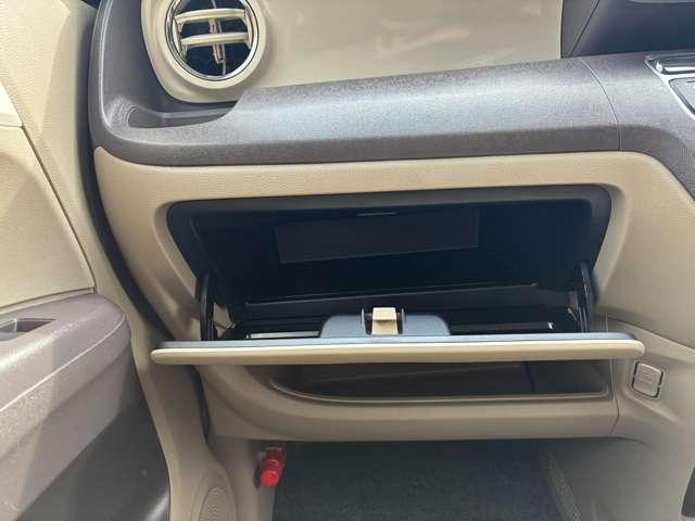 N-ONE G・Lパッケージ 走行距離無制限1年保証 あんしんパッケージ ETC車載器 ディスチャージヘッドライト IRカットUVカット機能付フロントウィンドウガラス バックモニター(31枚目)