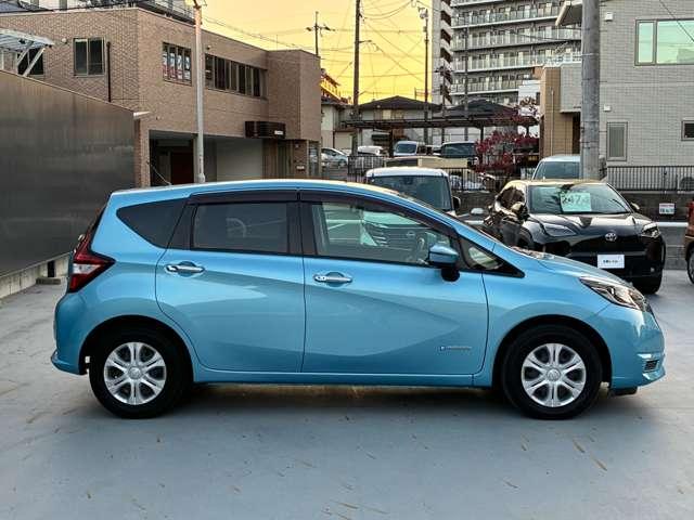 ノート ｅ－パワー　Ｘ　認定中古車走行距離無制限１年保証　ｅ－ＰＯＷＥＲ　スマートキー　全周囲カメラ　ドラレコ　ＥＴＣ　純正ナビ　フォグランプ　ワンオーナー（7枚目）