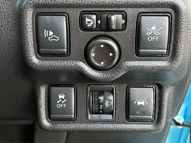 ノート ｅ－パワー　Ｘ　認定中古車走行距離無制限１年保証　ｅ－ＰＯＷＥＲ　スマートキー　全周囲カメラ　ドラレコ　ＥＴＣ　純正ナビ　フォグランプ　ワンオーナー（16枚目）