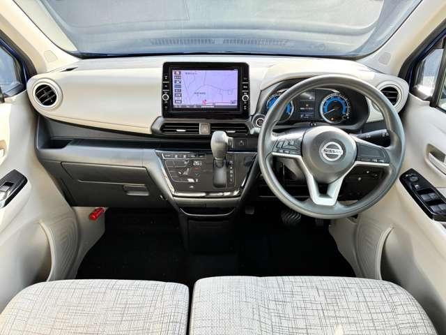 デイズ X 認定中古車走行距離無制限1年保証 バックカメラ ナビ スマートキー アルミホイール 衝突被害軽減装置 踏み間違い防止アシスト 明い室内インテリア ワンオーナー(5枚目)