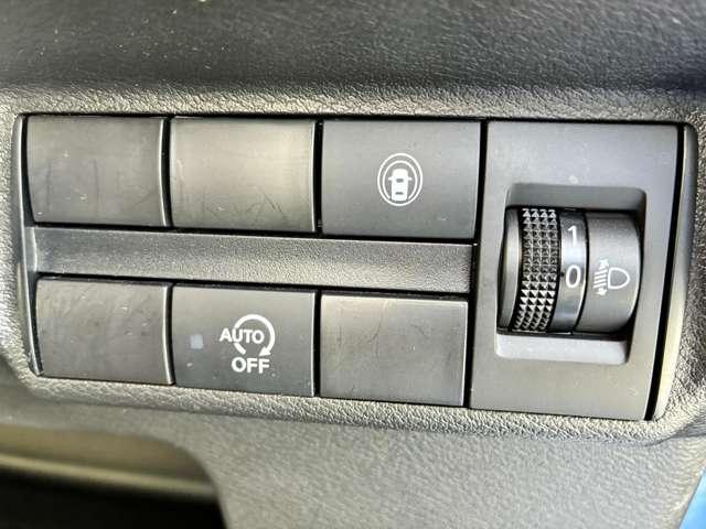 デイズ X 認定中古車走行距離無制限1年保証 バックカメラ ナビ スマートキー アルミホイール 衝突被害軽減装置 踏み間違い防止アシスト 明い室内インテリア ワンオーナー(23枚目)