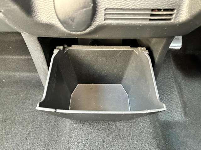 デイズ X 認定中古車走行距離無制限1年保証 バックカメラ ナビ スマートキー アルミホイール 衝突被害軽減装置 踏み間違い防止アシスト 明い室内インテリア ワンオーナー(28枚目)